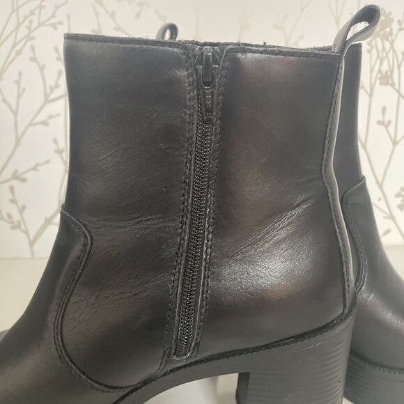 House of Harlow 1960 Hawthorne Ankle Boot Black Leather Chunky Heel size 10 NWO - Picture 10 of 14